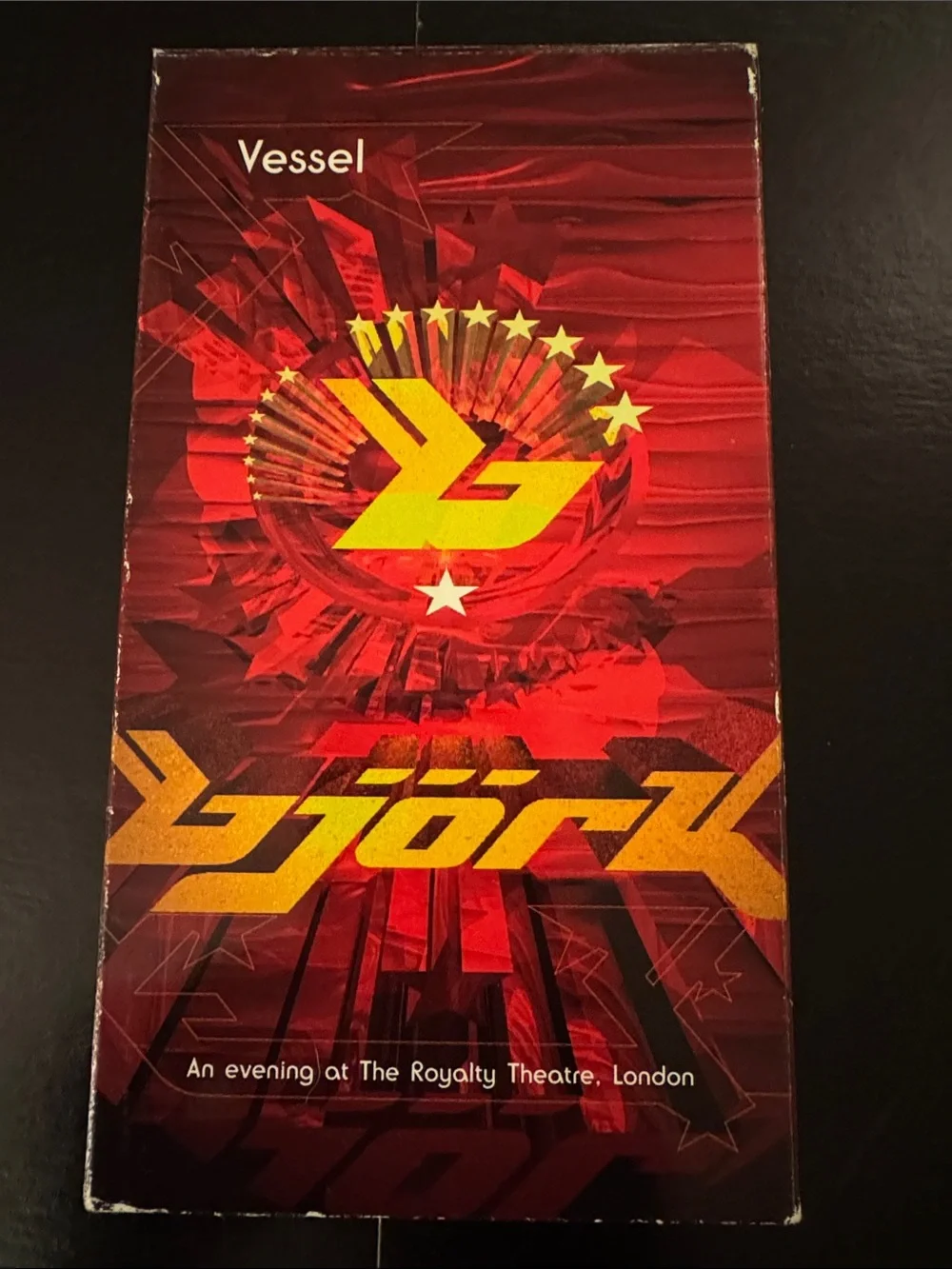 bjork at the Royal Theatre London on VHS 📼- live concert 🎶 video. Tested. 60 min